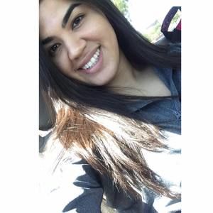 Meet your Posher, Kathia